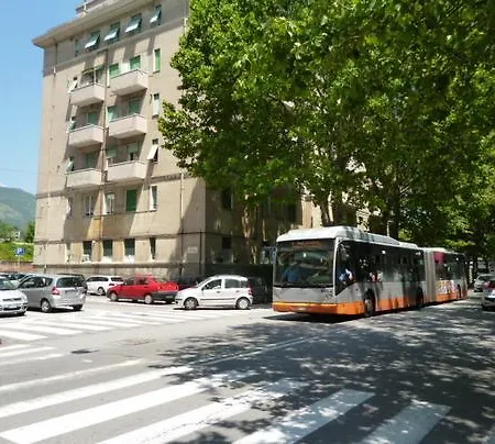 Alexandra Near Metro