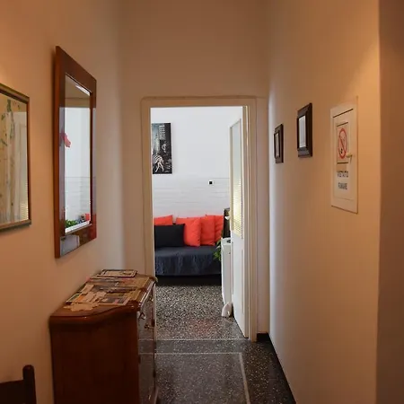 Apartment Alexandra Near Metro *